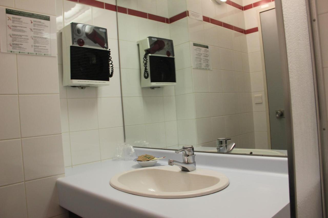Hotel Le Catala Beaudéan Buitenkant foto