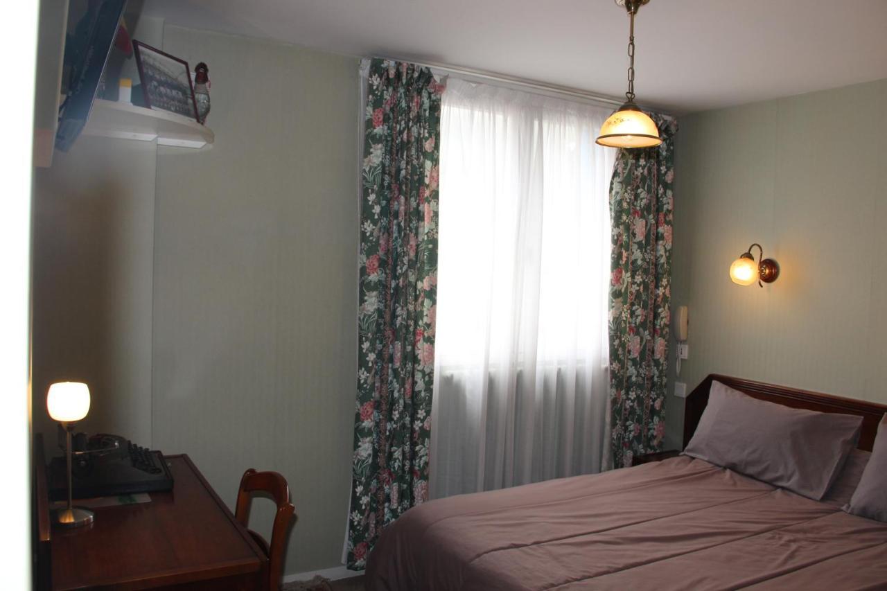 Hotel Le Catala Beaudéan Kamer foto